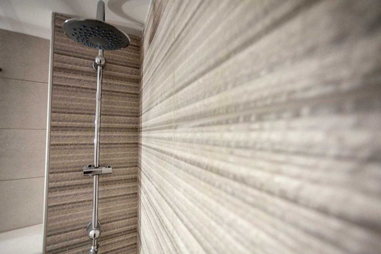 アテネAristophanes Luxury Flat Psyrri Squareアパートメント エクステリア 写真